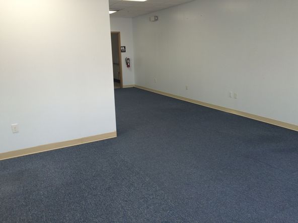 CITY CENTRE KISSIMMEE, BUILDING D: 111 E Monument Ave, Kissimmee, FL 34741